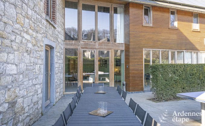 Modernes Ferienhaus mit Sauna u. Freiluft-Jacuzzi für 16/18 P. in Durbuy