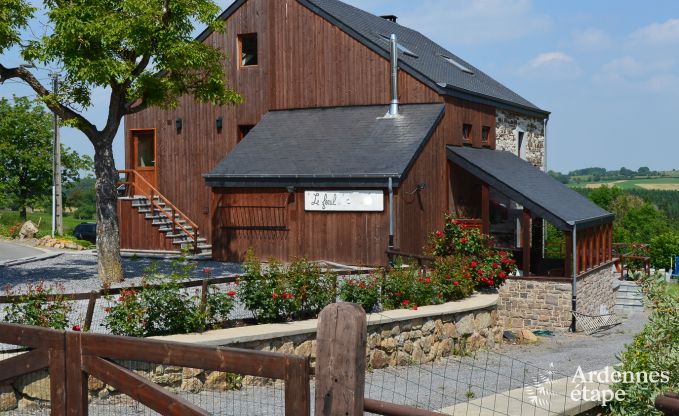 3,5-Sterne-Dorfhaus mit Sauna und Jacuzzi für 12 Personen in Erezée