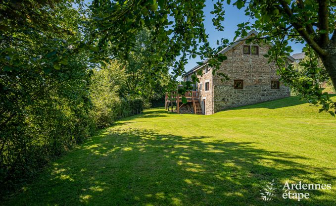Ferienhaus mit berdachter Whirlpool Ereze 16 Pers. Ardennen