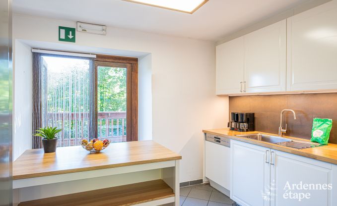 Ferienhaus mit berdachter Whirlpool Ereze 16 Pers. Ardennen