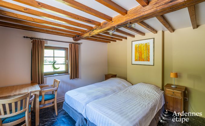 Ferienhaus mit berdachter Whirlpool Ereze 16 Pers. Ardennen