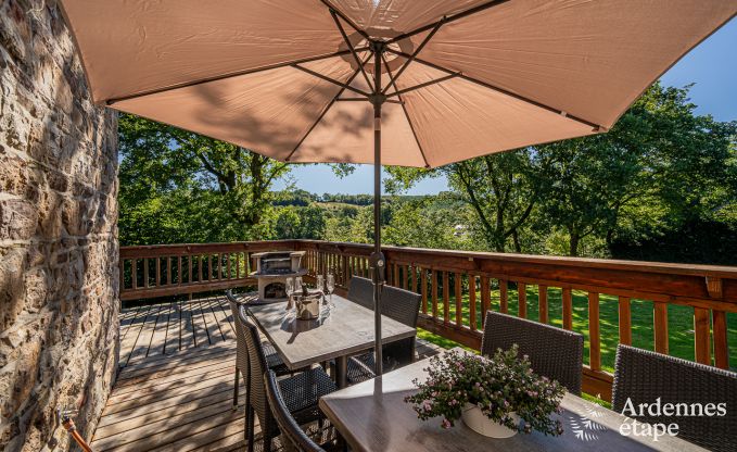 Ferienhaus mit berdachter Whirlpool Ereze 16 Pers. Ardennen