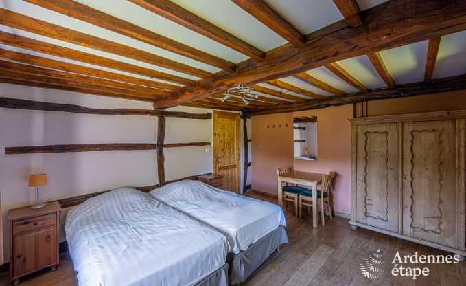 Ferienhaus mit berdachter Whirlpool Ereze 16 Pers. Ardennen