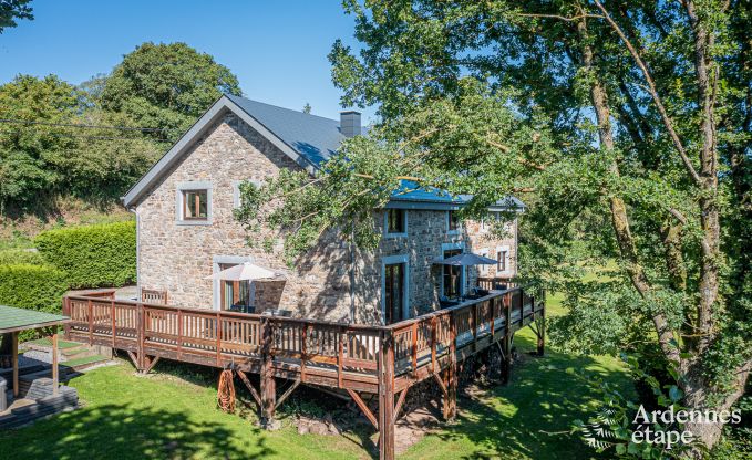 Ferienhaus mit berdachter Whirlpool Ereze 16 Pers. Ardennen