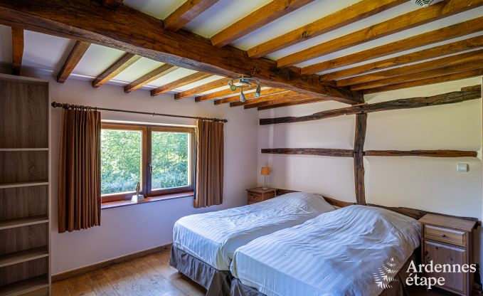 Ferienhaus mit berdachter Whirlpool Ereze 16 Pers. Ardennen