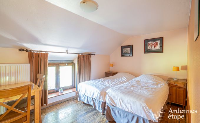 Ferienhaus mit berdachter Whirlpool Ereze 16 Pers. Ardennen