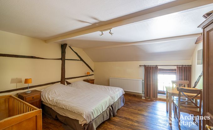 Ferienhaus mit berdachter Whirlpool Ereze 16 Pers. Ardennen