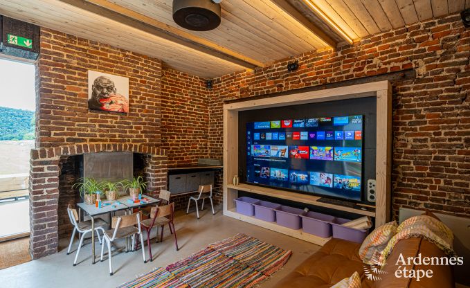 Au�ergew�hnlich Ferienhaus in Esneux f�r 18 Personen mit 6 Schlafzimmern, Infinity-Pool und Au�enwhirlpool