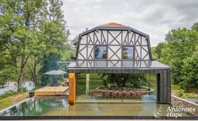 Au�ergew�hnlich Ferienhaus in Esneux f�r 18 Personen mit 6 Schlafzimmern, Infinity-Pool und Au�enwhirlpool