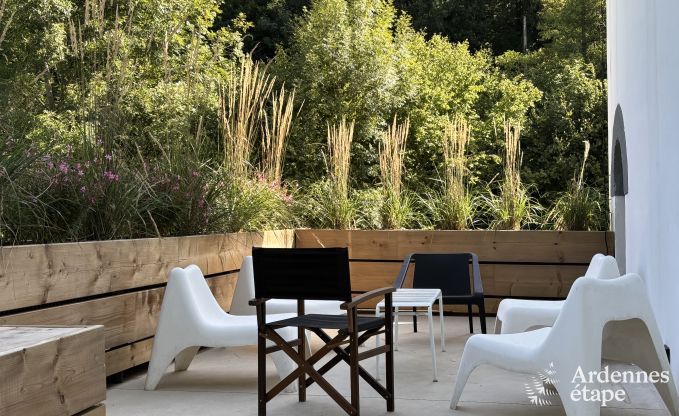 Au�ergew�hnlich Ferienhaus in Esneux f�r 18 Personen mit 6 Schlafzimmern, Infinity-Pool und Au�enwhirlpool