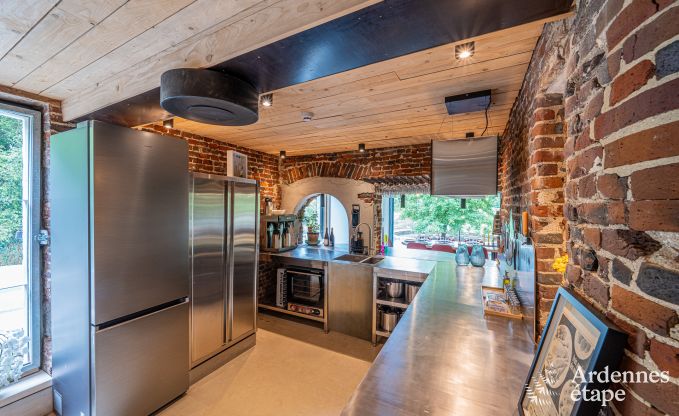 Abgelegenes Ferienhaus in Esneux fr 12 Personen mit 6 Schlafzimmern, 7 Badezimmern, Jacuzzi und Schwimmbad