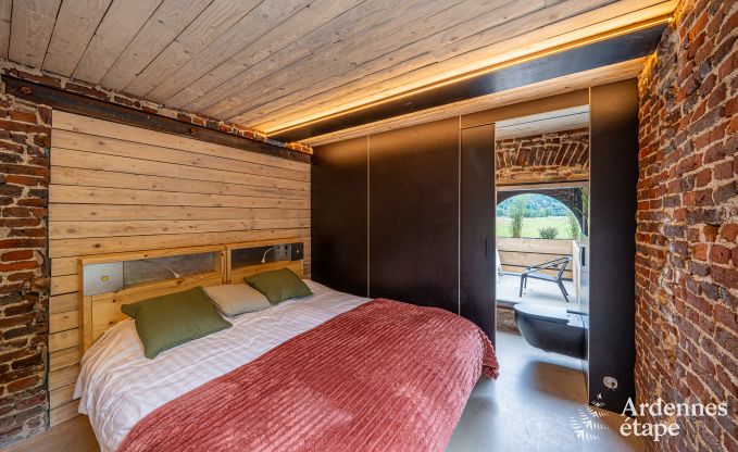 Abgelegenes Ferienhaus in Esneux fr 12 Personen mit 6 Schlafzimmern, 7 Badezimmern, Jacuzzi und Schwimmbad