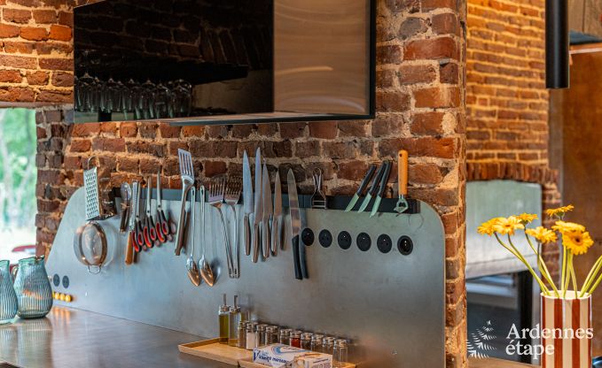 Abgelegenes Ferienhaus in Esneux fr 12 Personen mit 6 Schlafzimmern, 7 Badezimmern, Jacuzzi und Schwimmbad