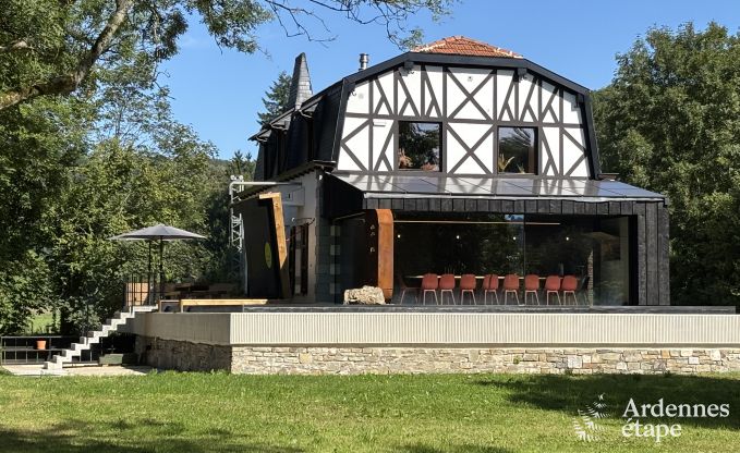 Abgelegenes Ferienhaus in Esneux fr 12 Personen mit 6 Schlafzimmern, 7 Badezimmern, Jacuzzi und Schwimmbad