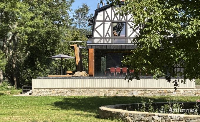 Abgelegenes Ferienhaus in Esneux fr 12 Personen mit 6 Schlafzimmern, 7 Badezimmern, Jacuzzi und Schwimmbad