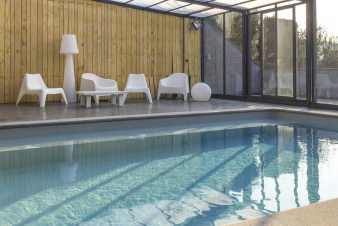Luxus Ferienhaus fr 14 Personen mit Pool und Sauna in Ferrires