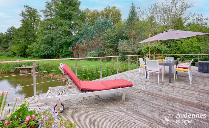 Charmantes Chalet fr 2 Personen in Ferrires mit Holzofen, Garten und
Privatterrasse am Wasser