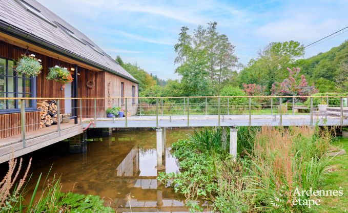 Charmantes Chalet fr 2 Personen in Ferrires mit Holzofen, Garten und
Privatterrasse am Wasser