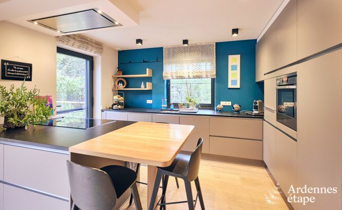 Charmantes Chalet fr 2 Personen in Ferrires mit Holzofen, Garten und
Privatterrasse am Wasser