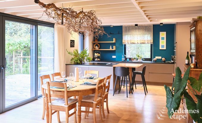 Charmantes Chalet fr 2 Personen in Ferrires mit Holzofen, Garten und
Privatterrasse am Wasser