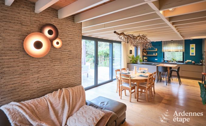 Charmantes Chalet fr 2 Personen in Ferrires mit Holzofen, Garten und
Privatterrasse am Wasser