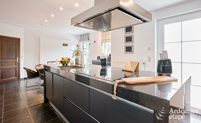 Gerumiges komfortables Ferienhaus fr 10 Personen in Voeren mit privatem Pool, Whirlpool und Garten