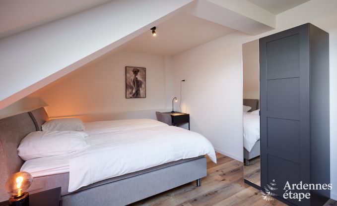 Ferienhaus mit Innenpool in Froidchapelle, Ardennen