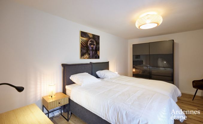 Ferienhaus mit Innenpool in Froidchapelle, Ardennen