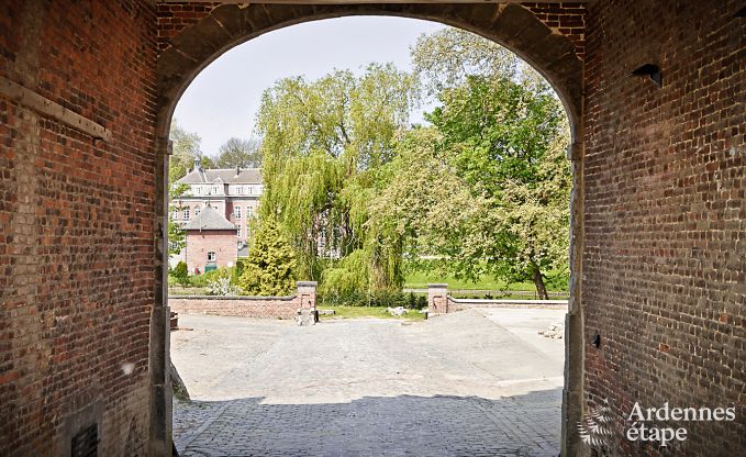 Schlossnebengeb�ude Gembloux 5 Pers.