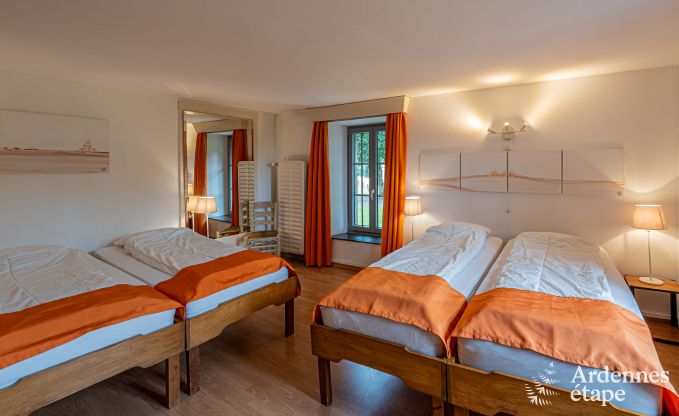 Authentisches Ferienhaus in Gouvy fr 15 Personen, mit 6 Schlafzimmern und Privatgarten