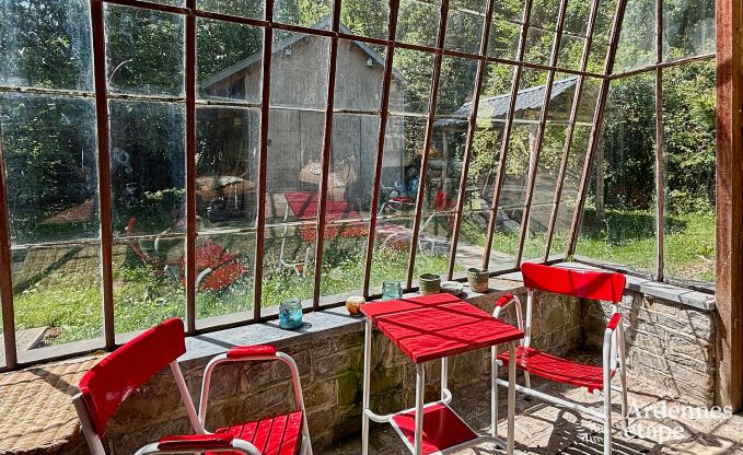 Gerumiges Ferienhaus fr 14 Personen mit 5 Schlafzimmern, 4 Badezimmern und groem Privatgarten in Hamoir, Ardennen