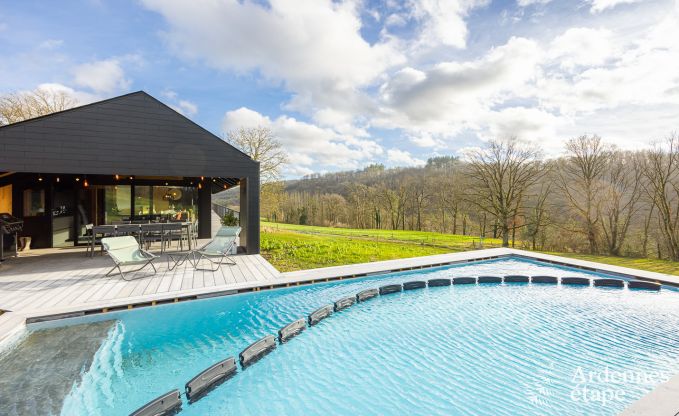 Abgelegenes Ferienhaus mit Pool in Houyet, Ardennen
