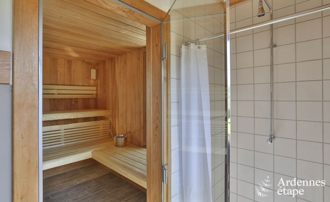 Luxuriöses und ökologisches Ferienhaus mit Sauna für 21 Personen in Huy