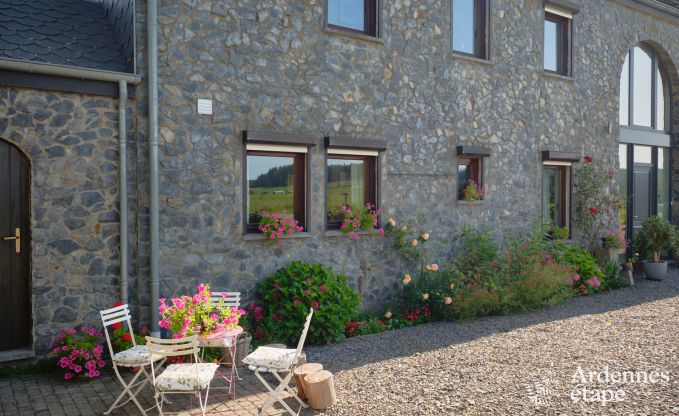 Moderne Ferienwohnung in La-Roche-en-Ardenne mit Garten und Terrasse