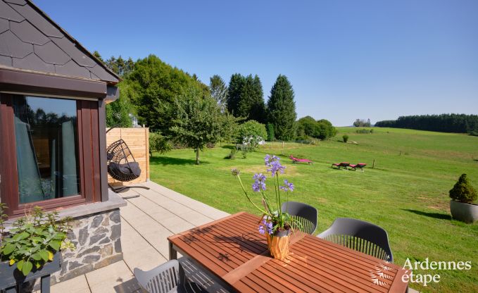 Moderne Ferienwohnung in La-Roche-en-Ardenne mit Garten und Terrasse