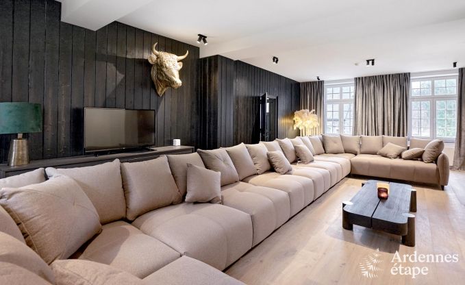 Schloss in Libin: eleganter Aufenthalt f�r 40 Personen mit umfangreichen Annehmlichkeiten