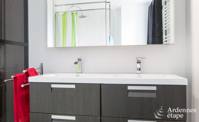 Ger�umiges Ferienhaus f�r 9 Personen in Libramont-Chevigny mit Privatgarten und Terrasse mit Aussicht