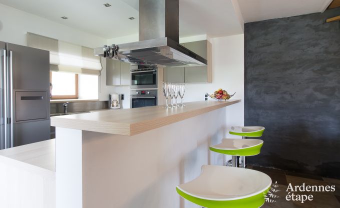 Ger�umiges Ferienhaus f�r 9 Personen in Libramont-Chevigny mit Privatgarten und Terrasse mit Aussicht