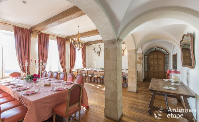 Schloss Libramont-Chevigny 48 Pers. Ardennen Wellness