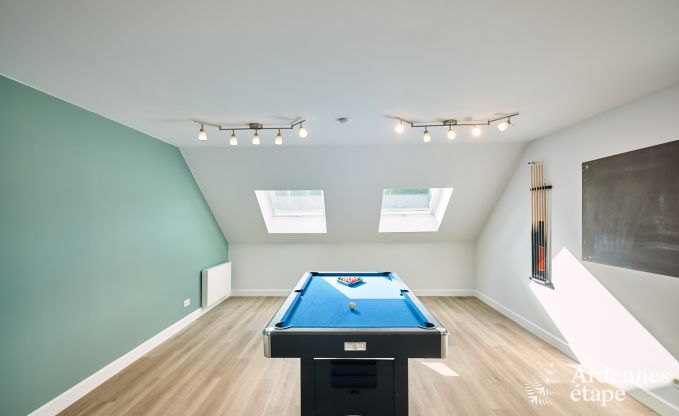 Chalet in Libramont: ger�umiges Ferienhaus f�r 20 Personen mit Spielzimmer, Garten und Grill in den Ardennen