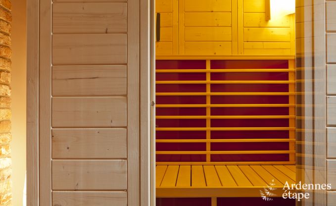 Traumhaftes Ferienhaus mit Sauna und hohem Komfort für 8 P. in Libramont