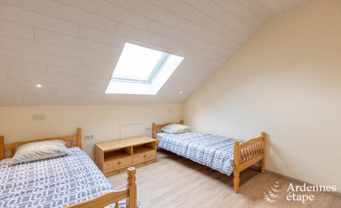 Kinderfreundliches Ferienhaus in Libramont fr 22 Personen mit Garten und Spielzimmer