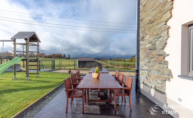 Kinderfreundliches Ferienhaus in Libramont fr 22 Personen mit Garten und Spielzimmer