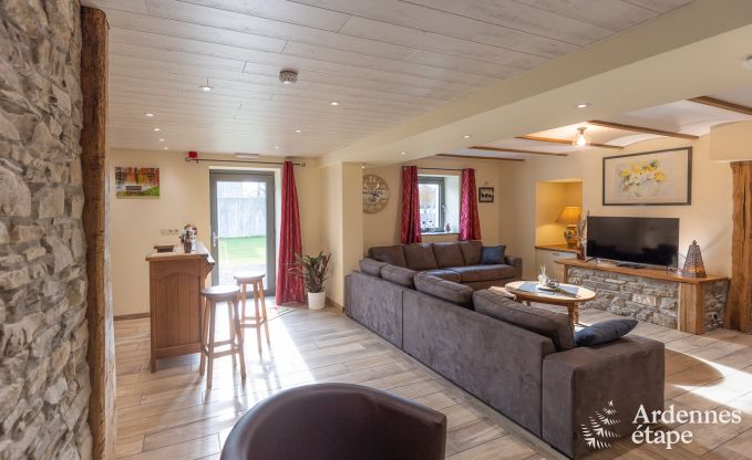 Kinderfreundliches Ferienhaus in Libramont fr 22 Personen mit Garten und Spielzimmer