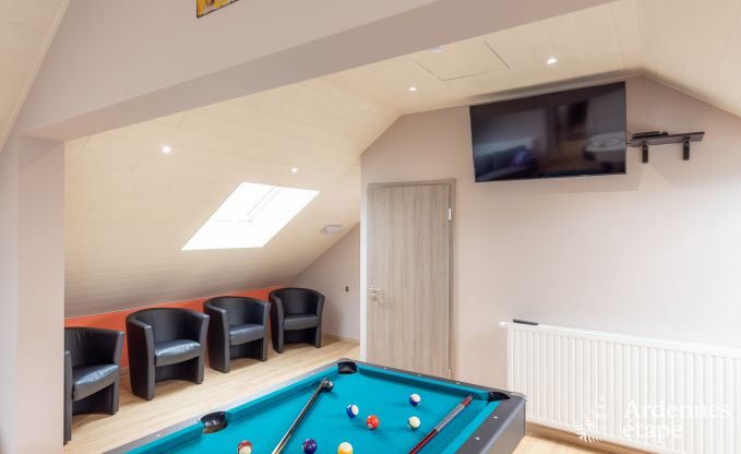 Kinderfreundliches Ferienhaus in Libramont fr 22 Personen mit Garten und Spielzimmer