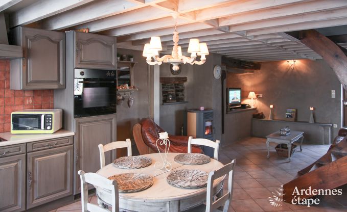 Gemütliche authentische Ferienwohnung in altem Backhaus in Manhay
