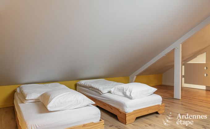 Ferienhaus mit Sauna und Spielen Manhay 20 Pers. Ardennen Wellness