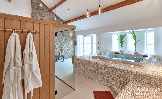 Romantisches Ferienhaus in Marchin fr 2 Personen mit privatem Wellnessbereich und herrlichem Ausblick