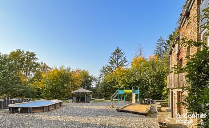 Urlaub mitten in der Natur in den Ardennen: Ger�umige Villa in Houffalize (Nadrin) f�r 28 Personen mit zahlreichen Annehmlichkeiten und Dienstleistungen, Haustiere willkommen