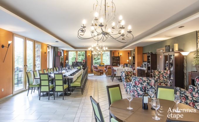 Urlaub mitten in der Natur in den Ardennen: Ger�umige Villa in Houffalize (Nadrin) f�r 28 Personen mit zahlreichen Annehmlichkeiten und Dienstleistungen, Haustiere willkommen